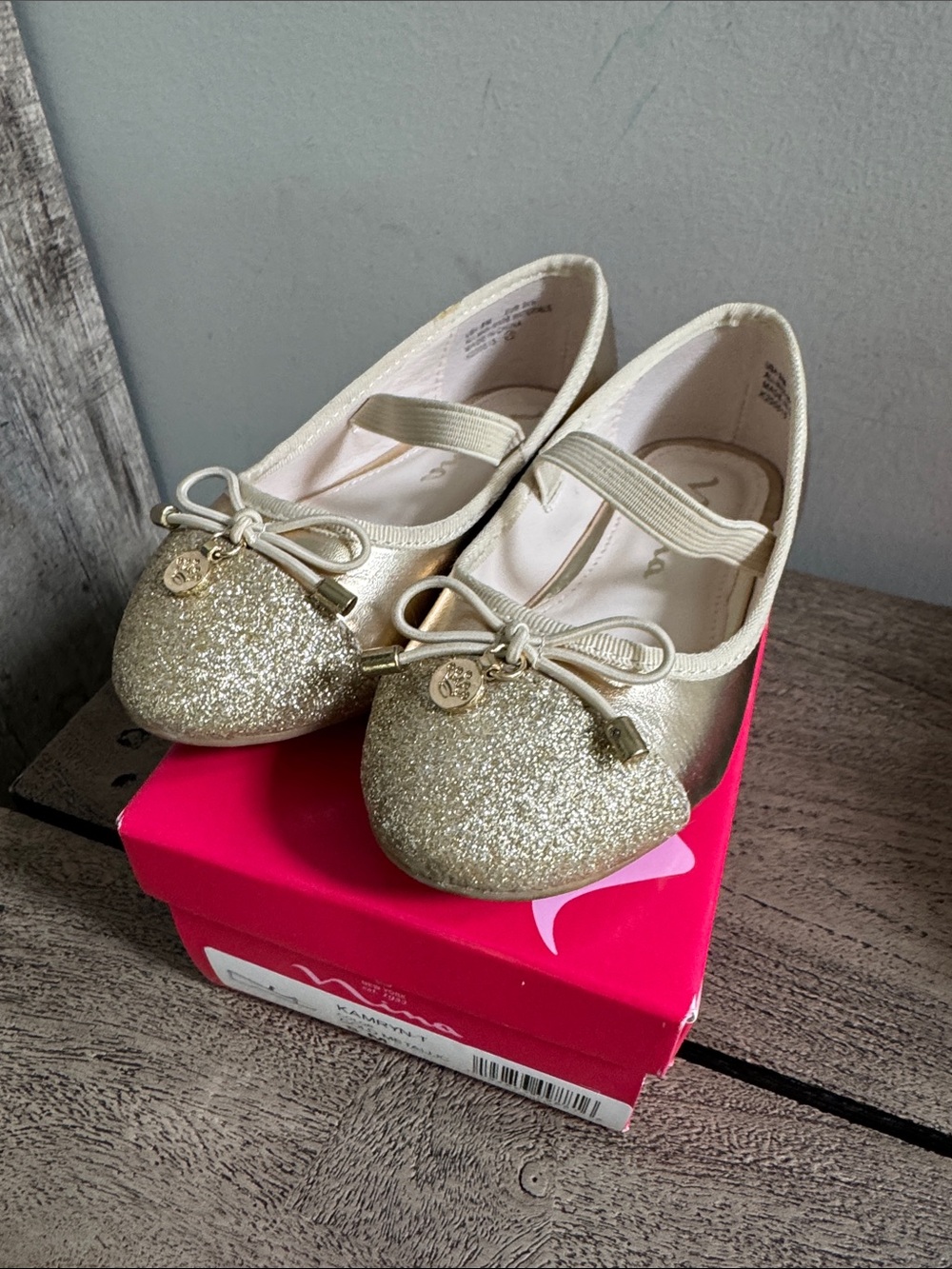 Nina Girls Gold Glitter Mary Jane Shoes with Bow Charm